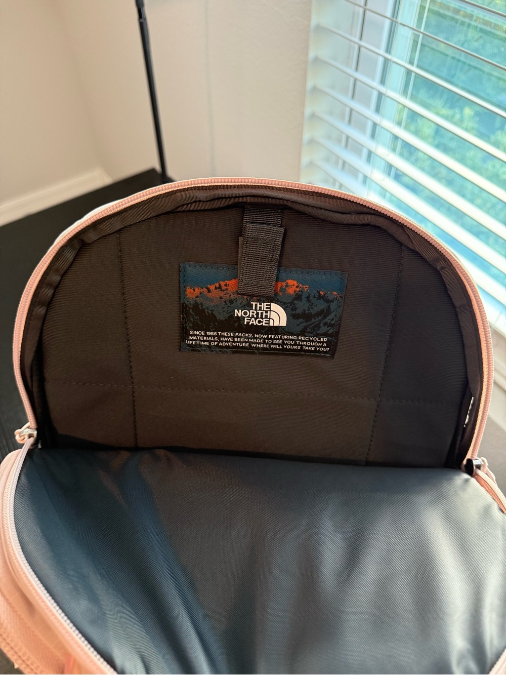 The North Face Women's Borealis Luxe Backpack - Light Pink - Picture 6 of 6